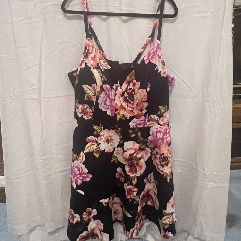 NWT! Speechless, Navy & Blush Floral Dress. Size 20.
